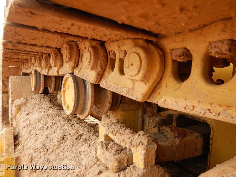 image for item HR9037 International TD20E  dozer