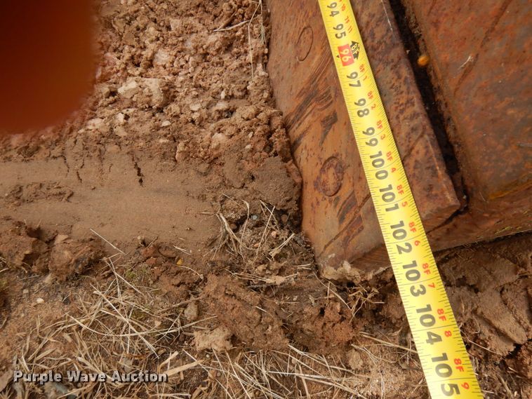 image for item HR9037 International TD20E  dozer