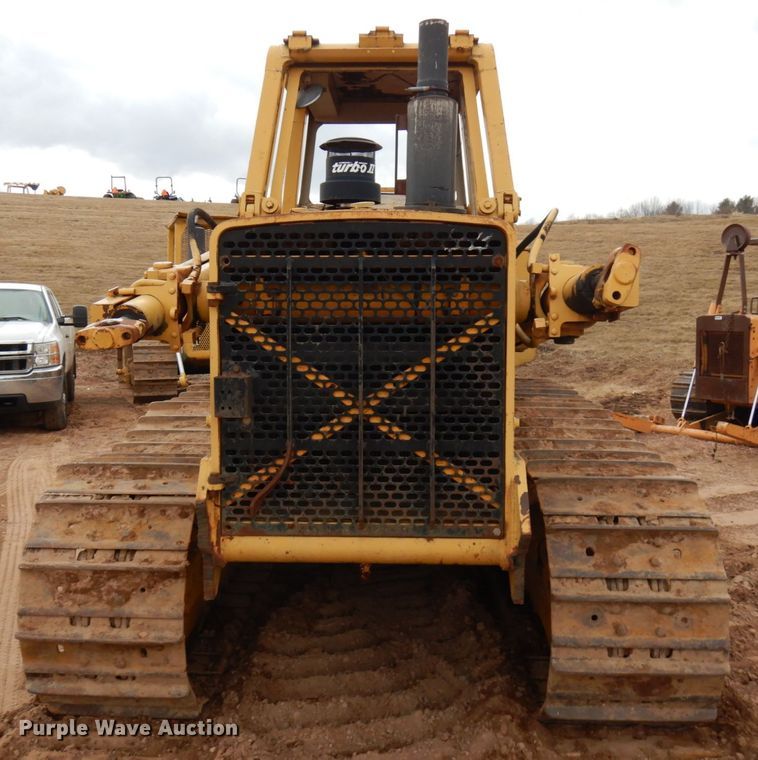 image for item HR9038 1990 John Deere 850B  dozer
