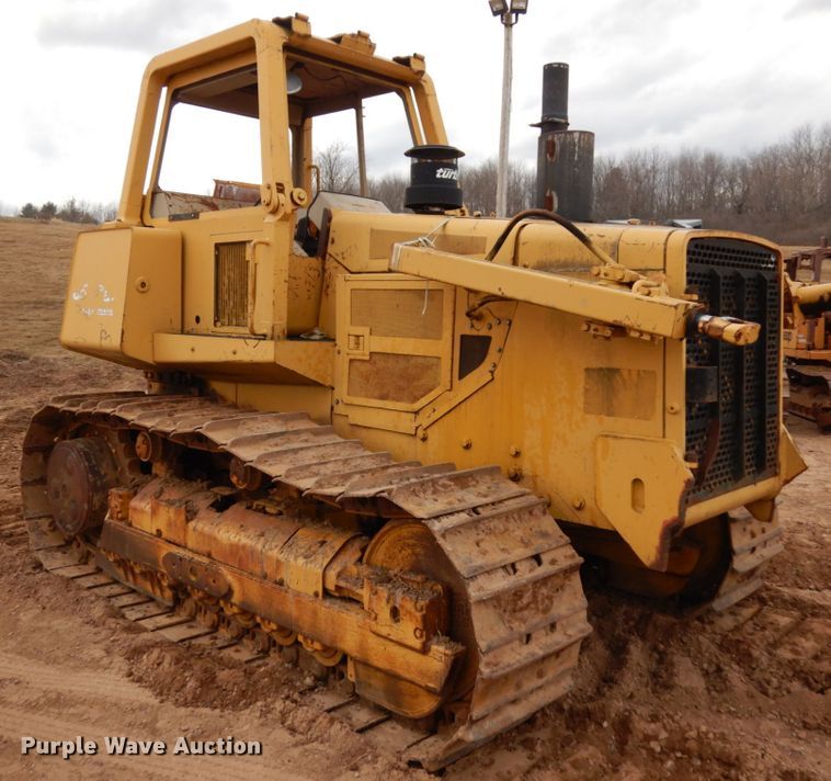 image for item HR9038 1990 John Deere 850B  dozer