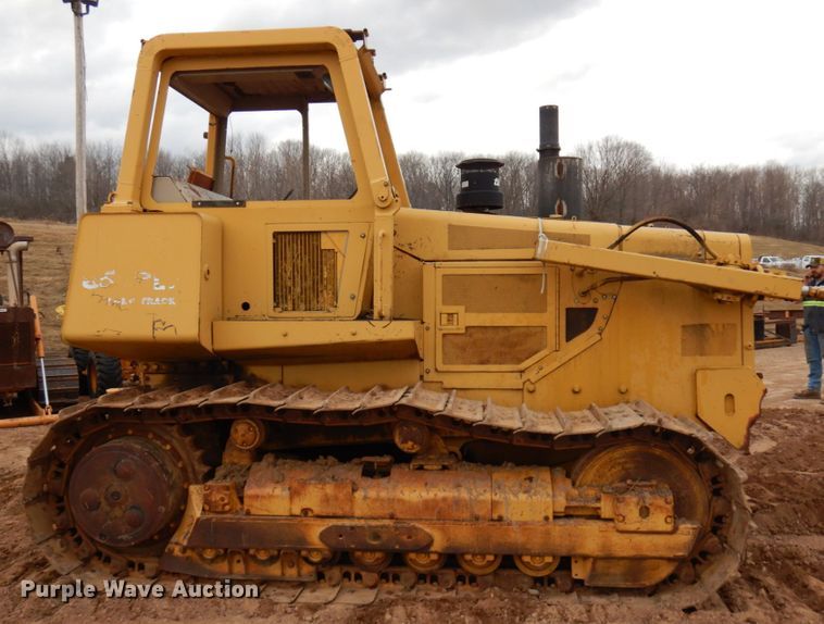 image for item HR9038 1990 John Deere 850B  dozer