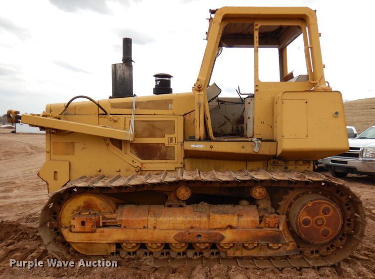 image for item HR9038 1990 John Deere 850B  dozer