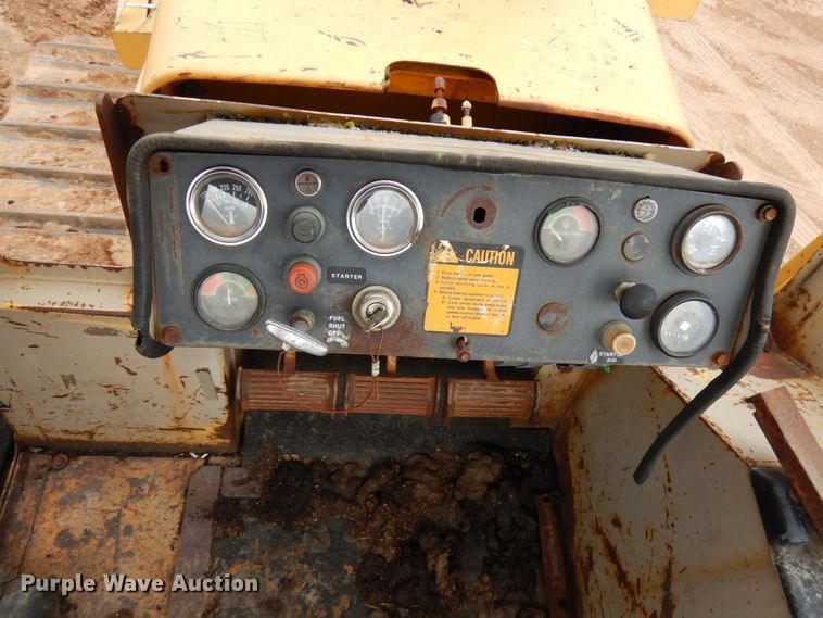 image for item HR9038 1990 John Deere 850B  dozer