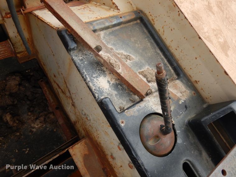 image for item HR9038 1990 John Deere 850B  dozer