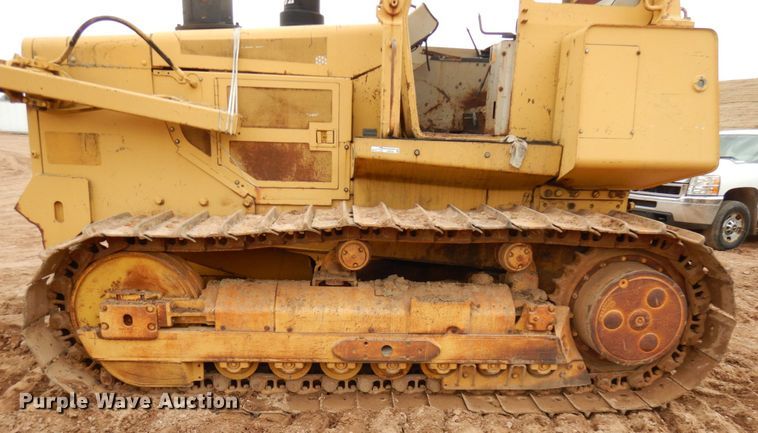 image for item HR9038 1990 John Deere 850B  dozer