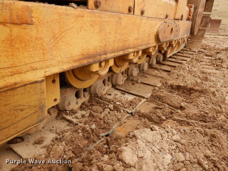 image for item HR9038 1990 John Deere 850B  dozer