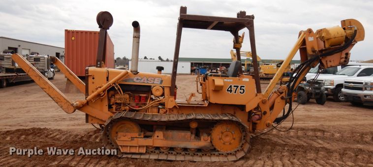 image for item HR9039 1976 Case 475  cable plow