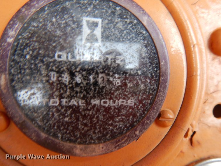 image for item HR9039 1976 Case 475  cable plow