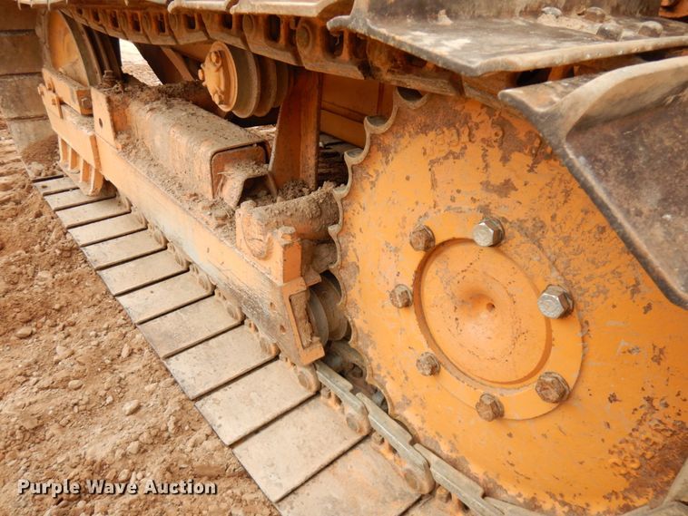 image for item HR9039 1976 Case 475  cable plow