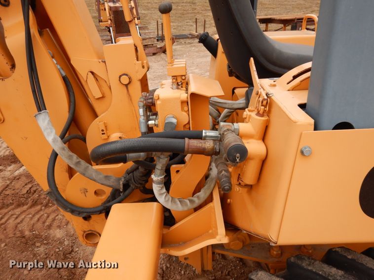image for item HR9040 1992 Case 660  cable plow