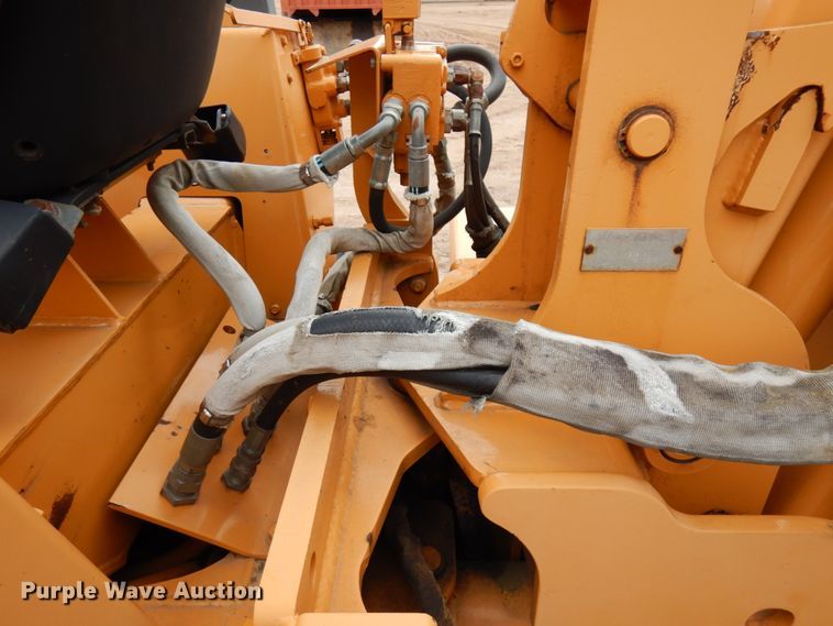 image for item HR9040 1992 Case 660  cable plow