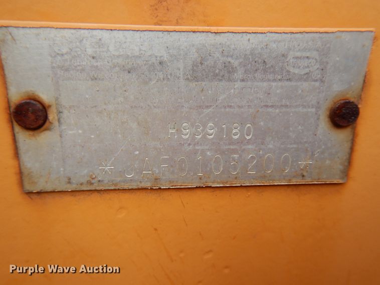 image for item HR9040 1992 Case 660  cable plow