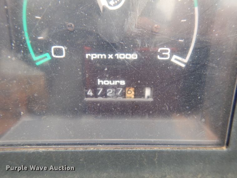 image for item HR9040 1992 Case 660  cable plow