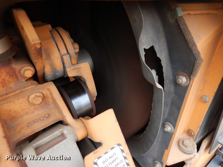 image for item HR9040 1992 Case 660  cable plow