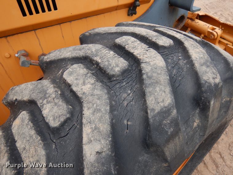 image for item HR9040 1992 Case 660  cable plow