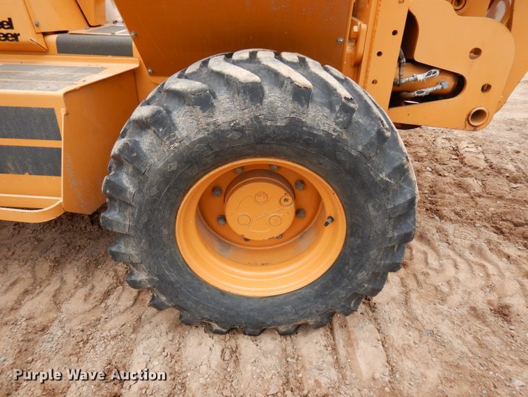 image for item HR9040 1992 Case 660  cable plow