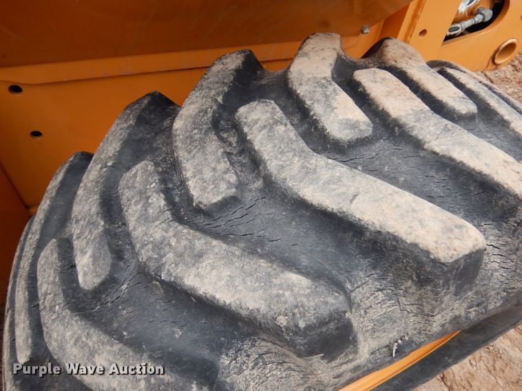 image for item HR9040 1992 Case 660  cable plow