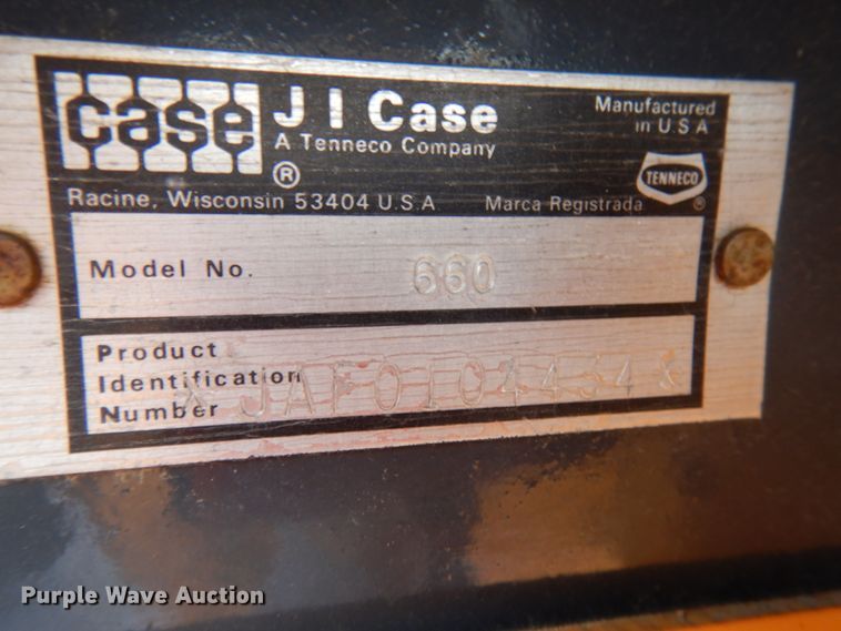 image for item HR9040 1992 Case 660  cable plow