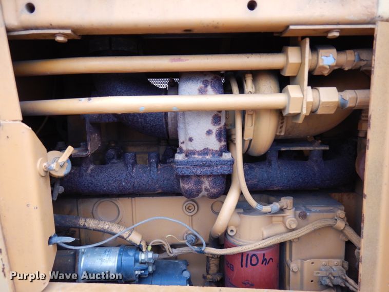 image for item HR9041 1989 Case 1550  dozer