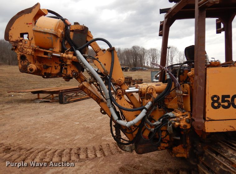 image for item HR9042 1990 Case 850D  cable plow