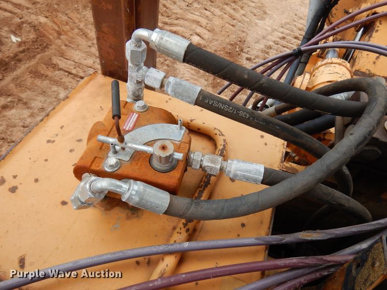 image for item HR9042 1990 Case 850D  cable plow