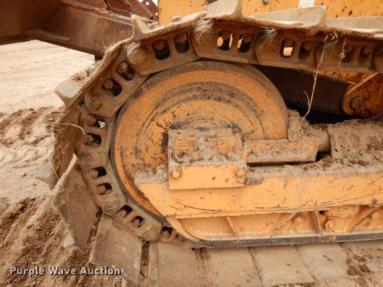 image for item HR9042 1990 Case 850D  cable plow