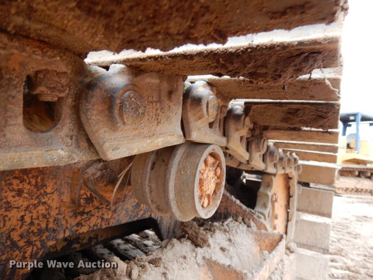 image for item HR9042 1990 Case 850D  cable plow