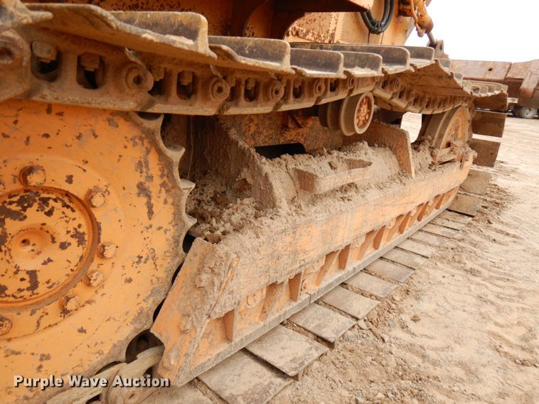 image for item HR9042 1990 Case 850D  cable plow