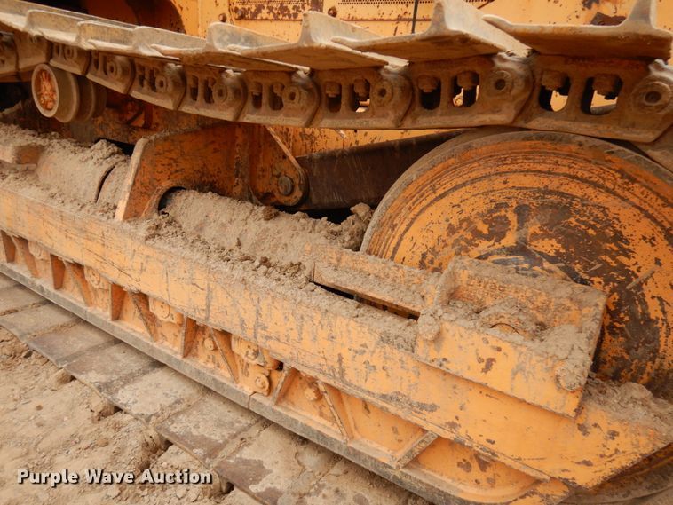 image for item HR9042 1990 Case 850D  cable plow