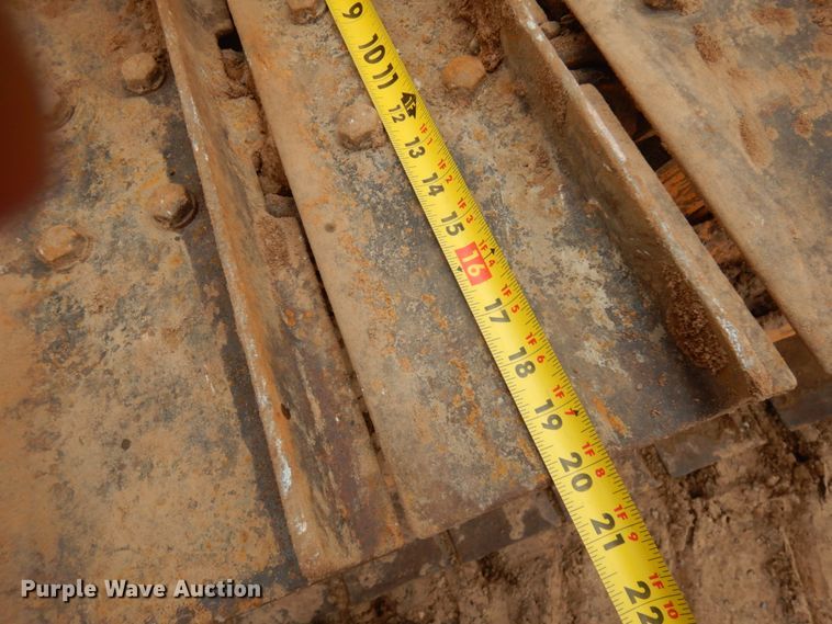 image for item HR9042 1990 Case 850D  cable plow