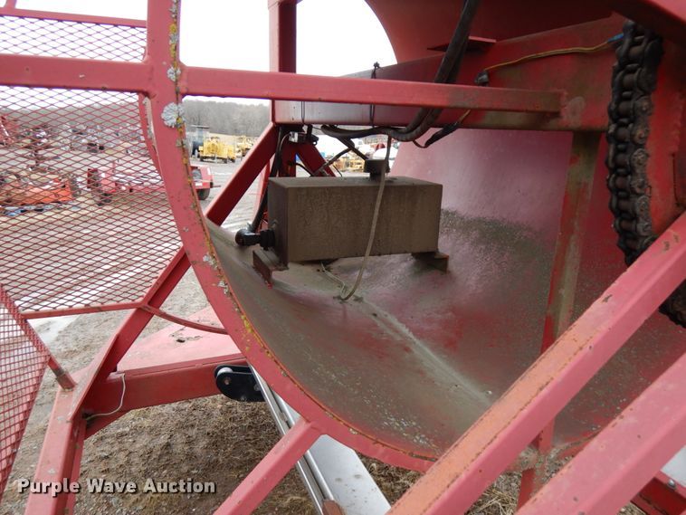 image for item HR9053 2001 JTC JTCFIG8  reel trailer