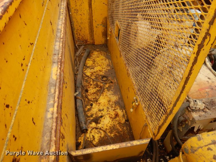 image for item HR9056 Flat 1300 3A  air compressor