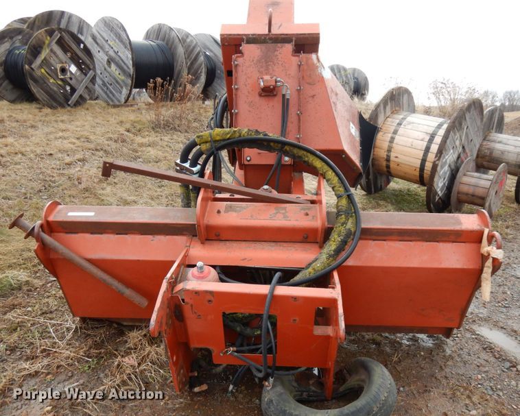 image for item HR9058 Ditch Witch H1542  rock saw
