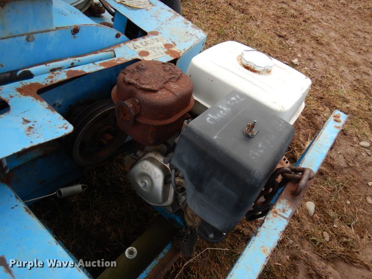 image for item HR9062 Goosen BCG-2  bale chopper