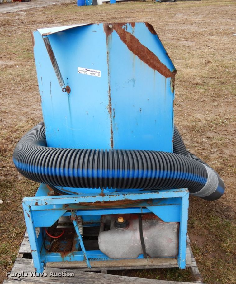 image for item HR9063 Harper Goosen B 1800  straw blower