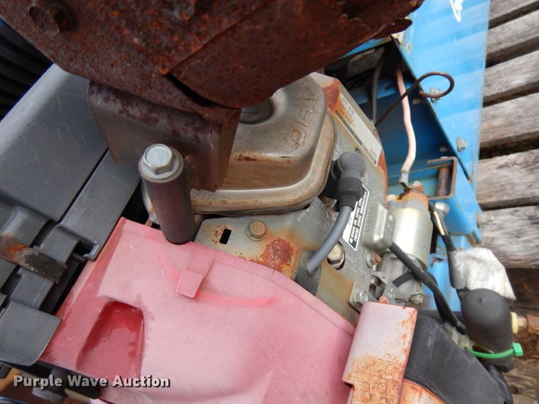 image for item HR9063 Harper Goosen B 1800  straw blower