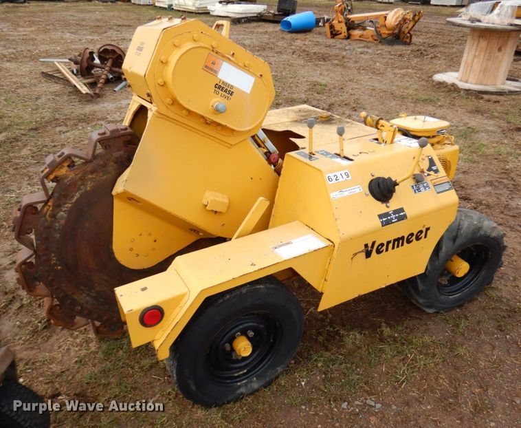 image for item HR9065 1989 Vermeer TC4  trench compactor