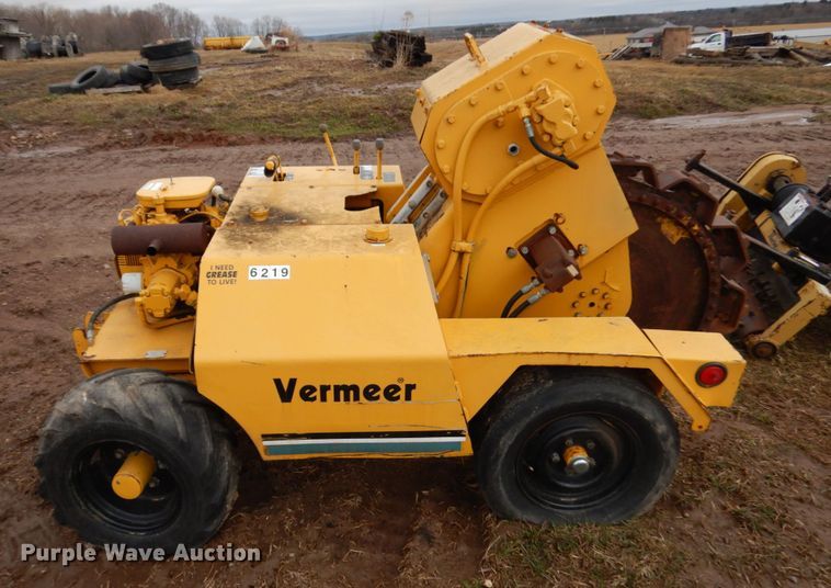 image for item HR9065 1989 Vermeer TC4  trench compactor