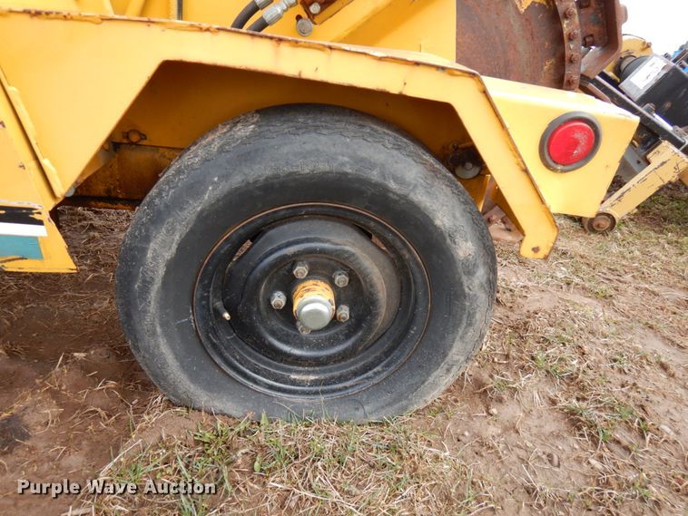 image for item HR9065 1989 Vermeer TC4  trench compactor