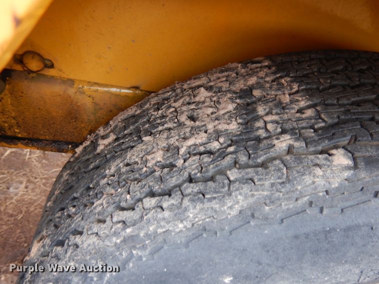 image for item HR9065 1989 Vermeer TC4  trench compactor