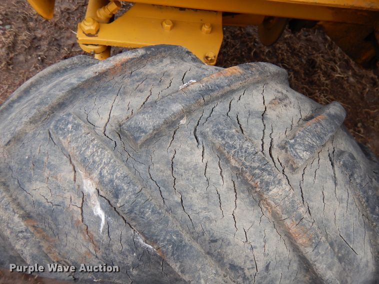 image for item HR9065 1989 Vermeer TC4  trench compactor