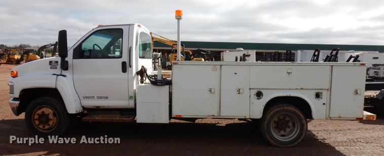 image for item HR9068 2005 Chevrolet C4500  utility / service truck