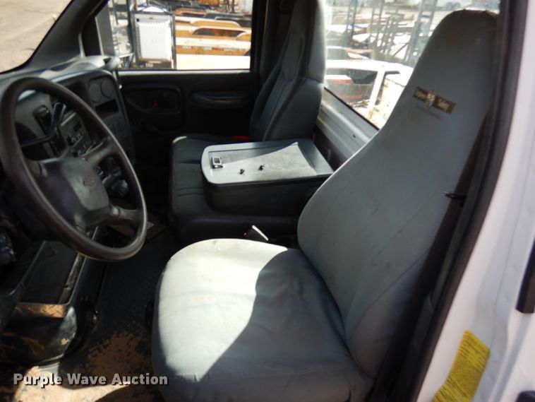 image for item HR9068 2005 Chevrolet C4500  utility / service truck