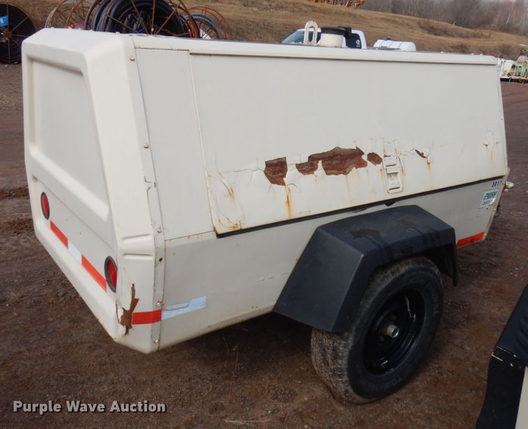 image for item HR9069 1993 Ingersoll Rand P175  air compressor