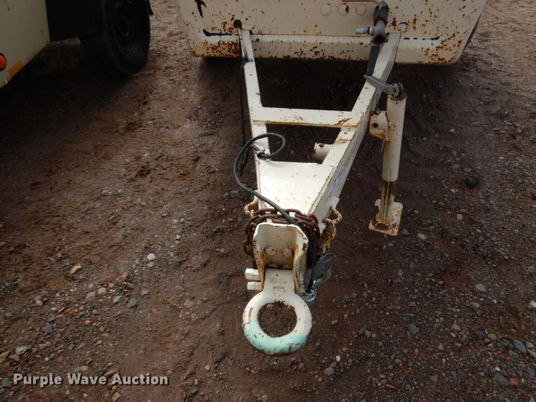 image for item HR9069 1993 Ingersoll Rand P175  air compressor