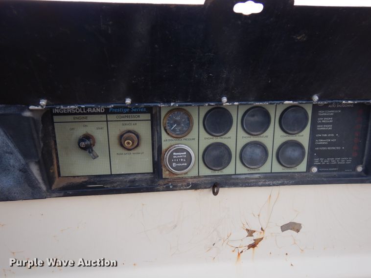 image for item HR9069 1993 Ingersoll Rand P175  air compressor