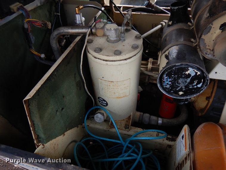 image for item HR9069 1993 Ingersoll Rand P175  air compressor