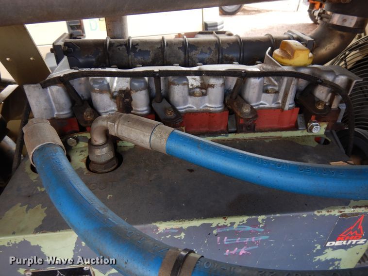 image for item HR9069 1993 Ingersoll Rand P175  air compressor