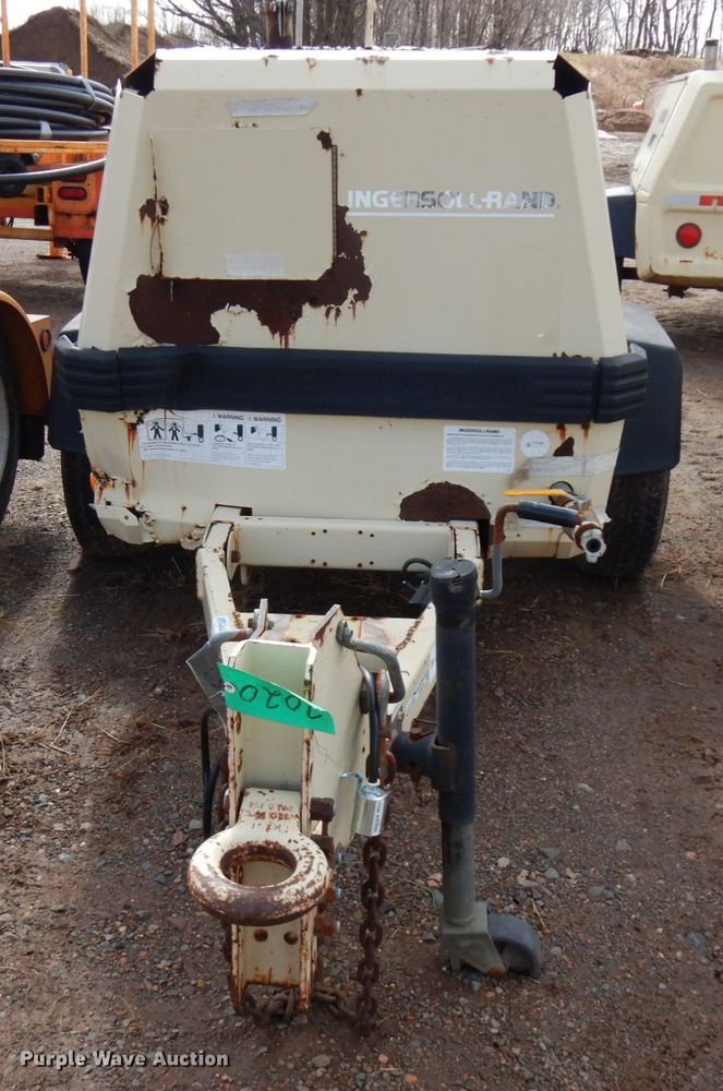 image for item HR9070 1999 Ingersoll Rand P175  air compressor