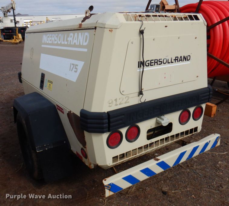 image for item HR9070 1999 Ingersoll Rand P175  air compressor
